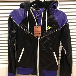 NIKE Jacket w/ hood